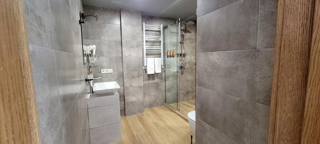 Hotel Ushba In Mestia 4* фотосуреті