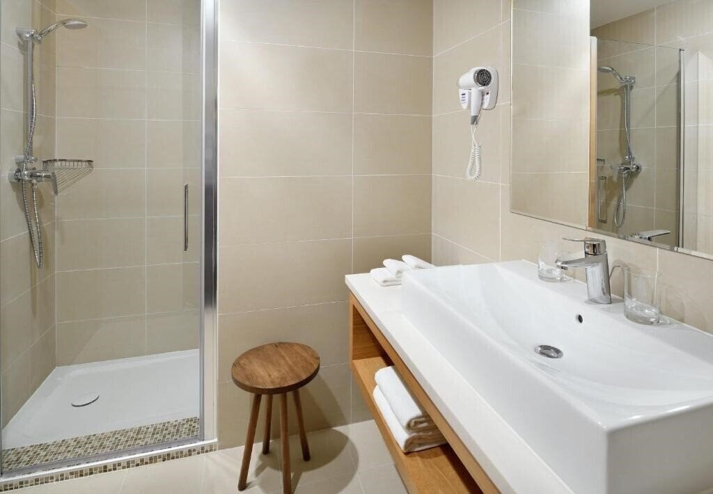 Urban Boutique Hotel 4* фотосуреті