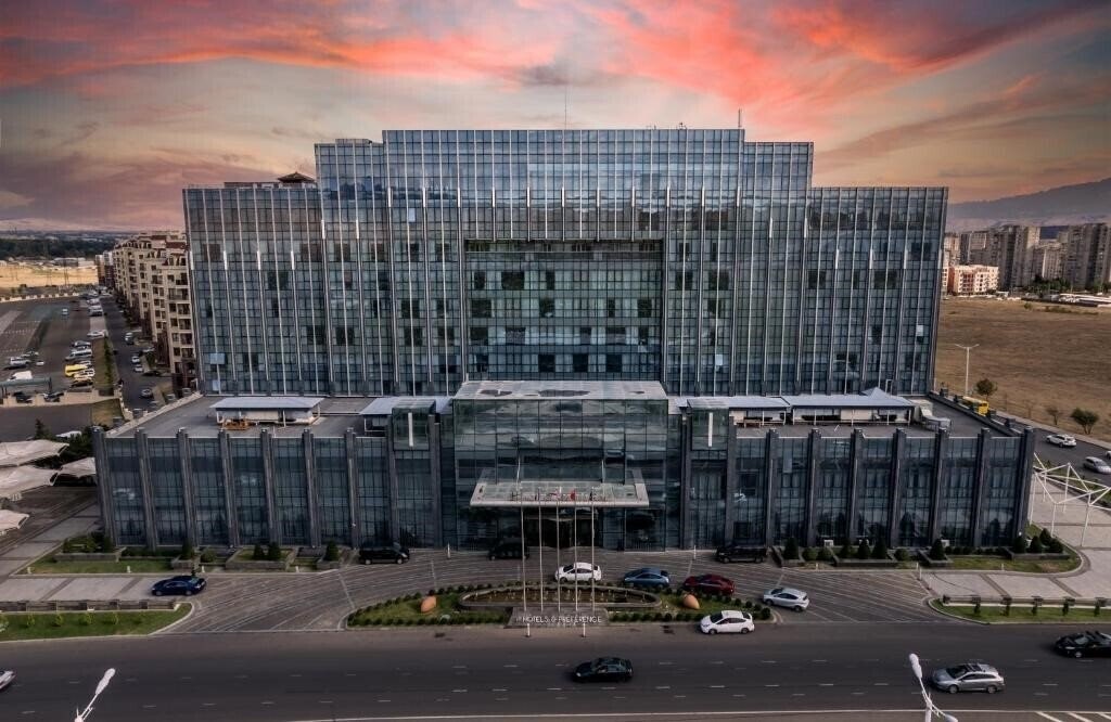 Hotels & Preference Hualing Tbilisi 5* қонақ үйі