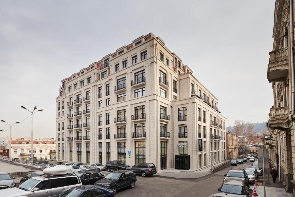 Gallery Palace 4* қонақ үйі