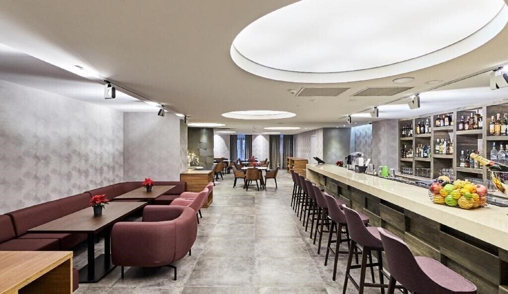 Gallery Palace 4* суреті