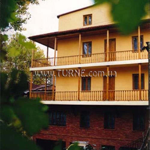 Dzveli Ubani 2* қонақ үйі