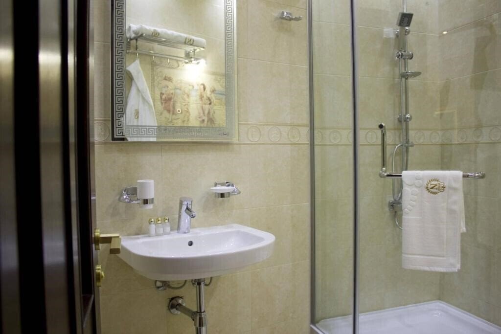 Фотография Neapol Boutique Hotel 4*