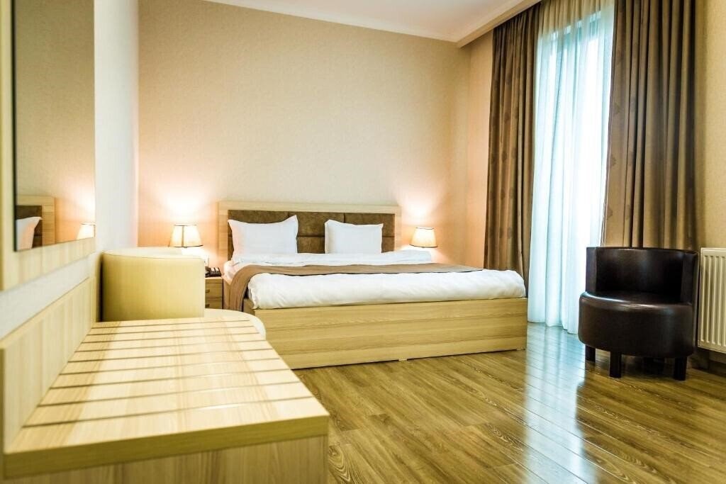 Hotel Cherry Garden 3* қонақ үйі