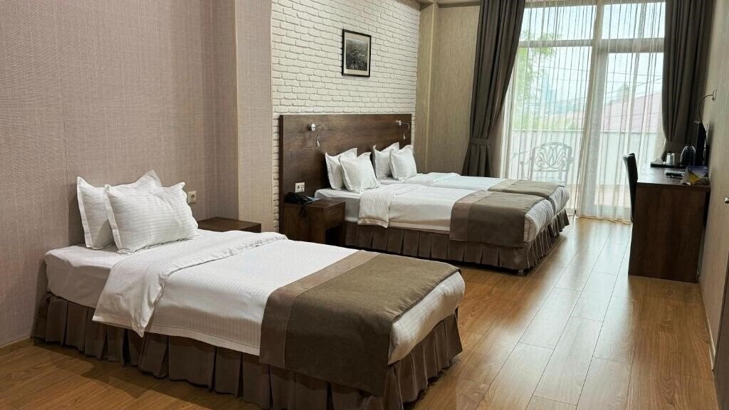 Hotel Metekhi Line 4* қонақ үйі