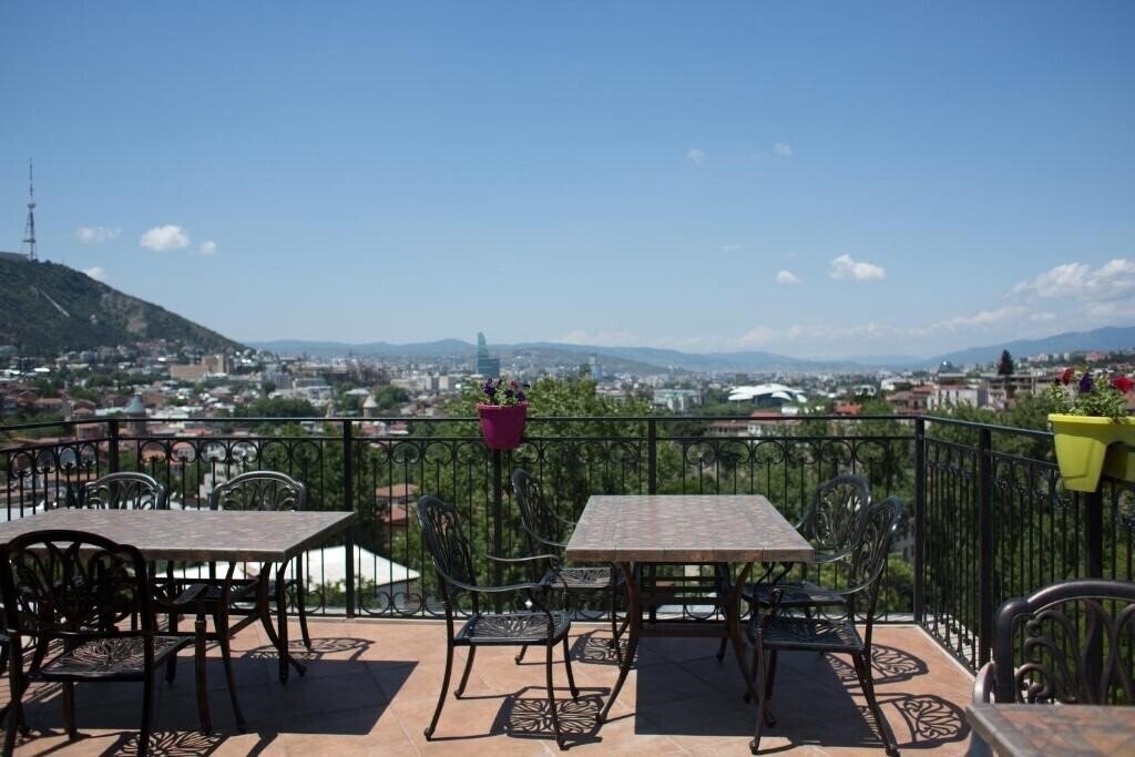 Hotel Metekhi Line 4* фотосуреті