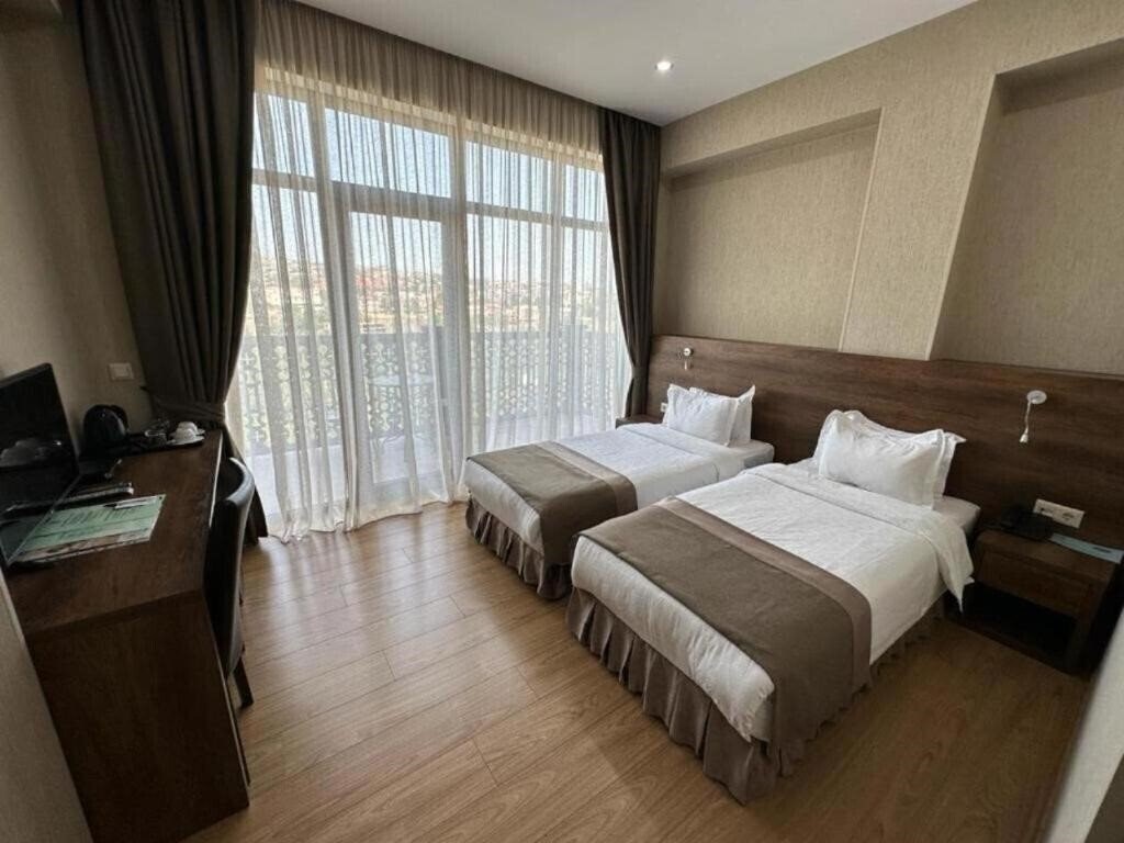Hotel Metekhi Line 4* суреті