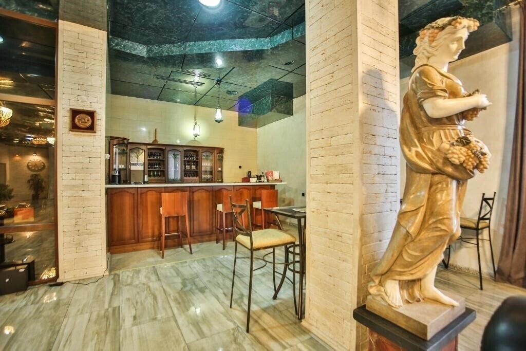 Hotel Wine Palace 4* қонақ үйі