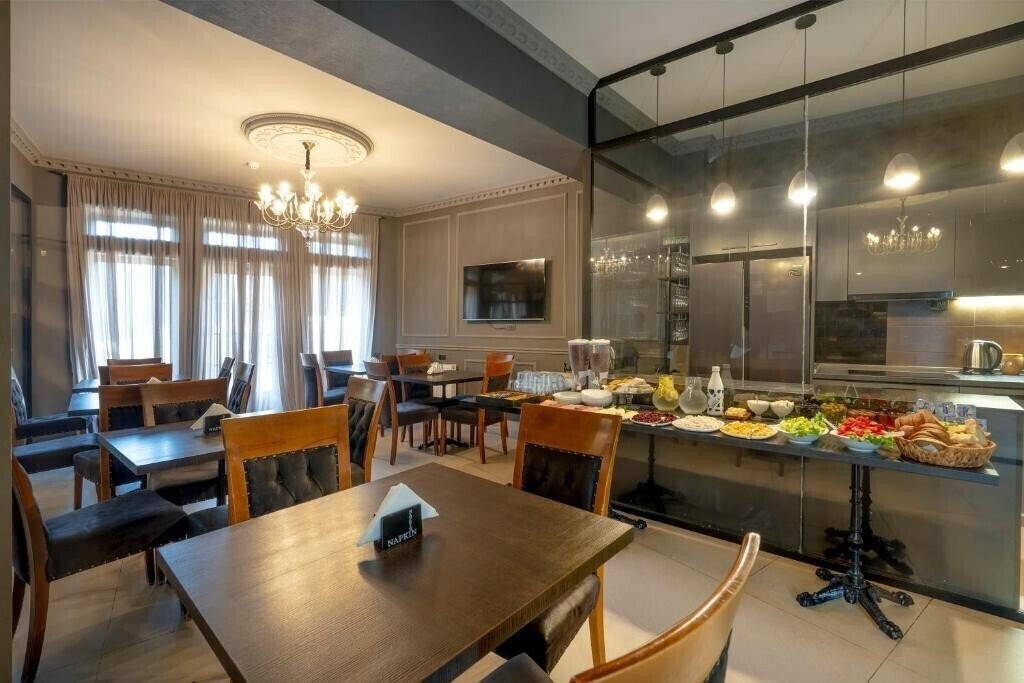 Piazza Tbilisi 3* суреті