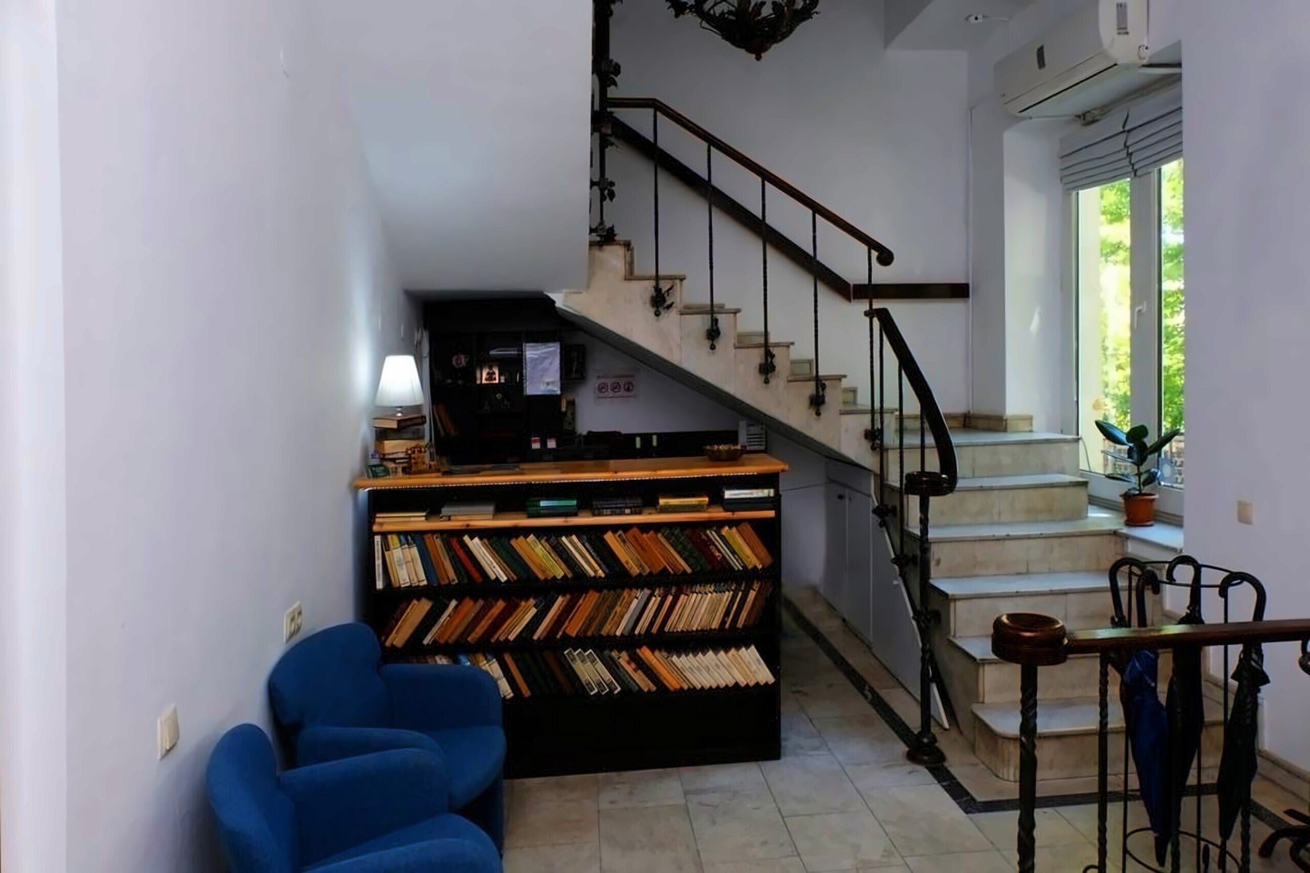 Фото Biblioteka Hotel 3*