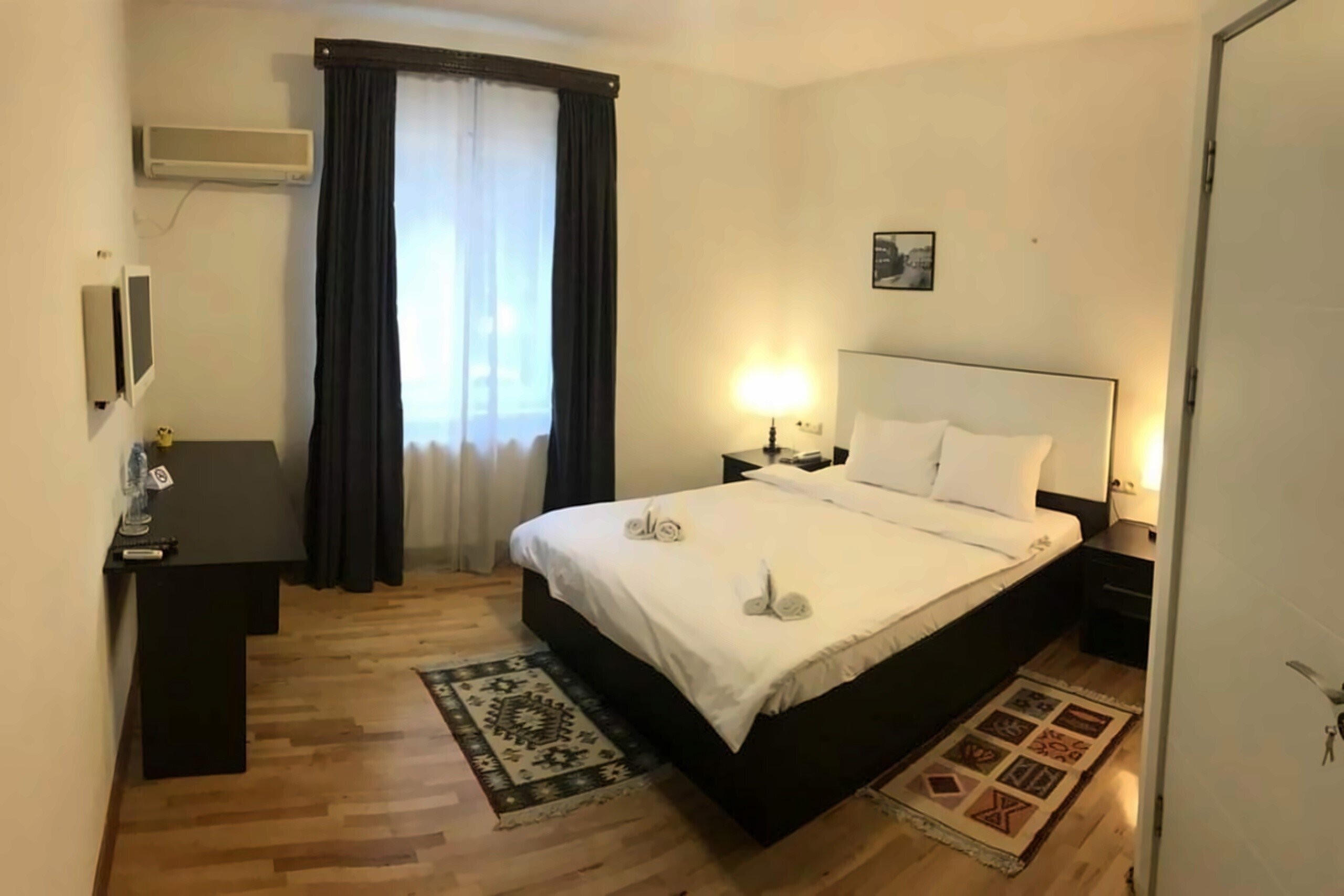 Картинка Biblioteka Hotel 3*