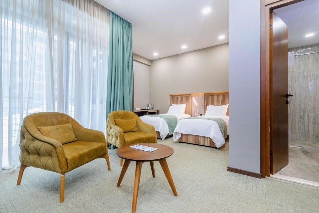 Фото Best Western Tbilisi City Center 4*