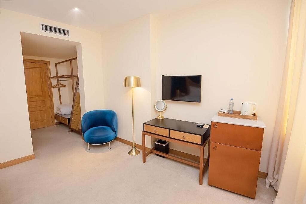 Folk Boutique Hotel 4* суреті