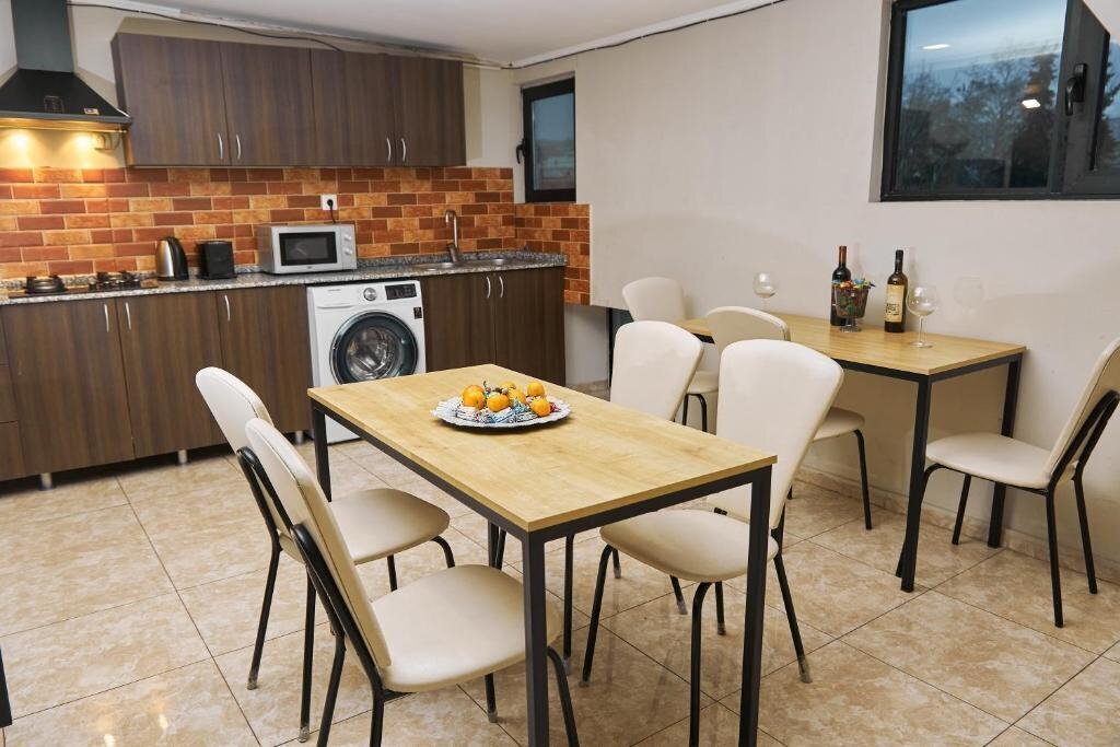 Hotel M9 3* суреті