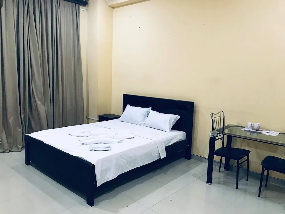 Фото Hotel Rostus 3*