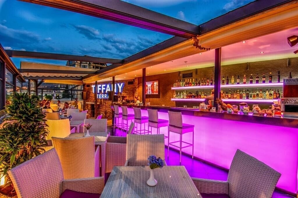Фото Hotel Riverside Tbilisi 4*