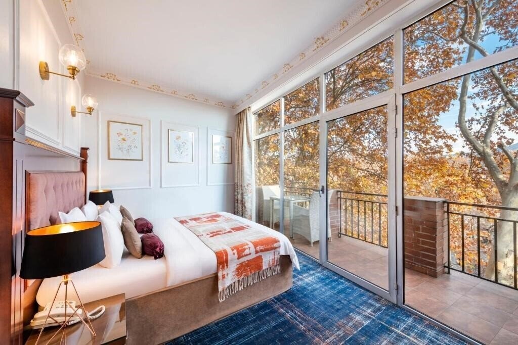 Фотография Hotel Riverside Tbilisi 4*