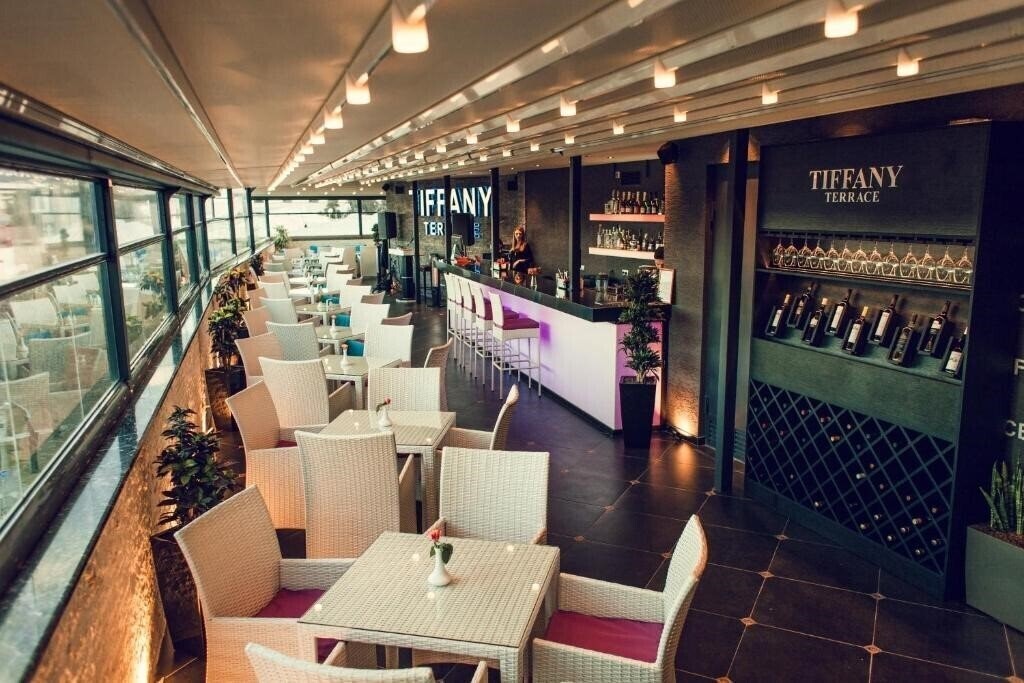 Картинка Hotel Riverside Tbilisi 4*