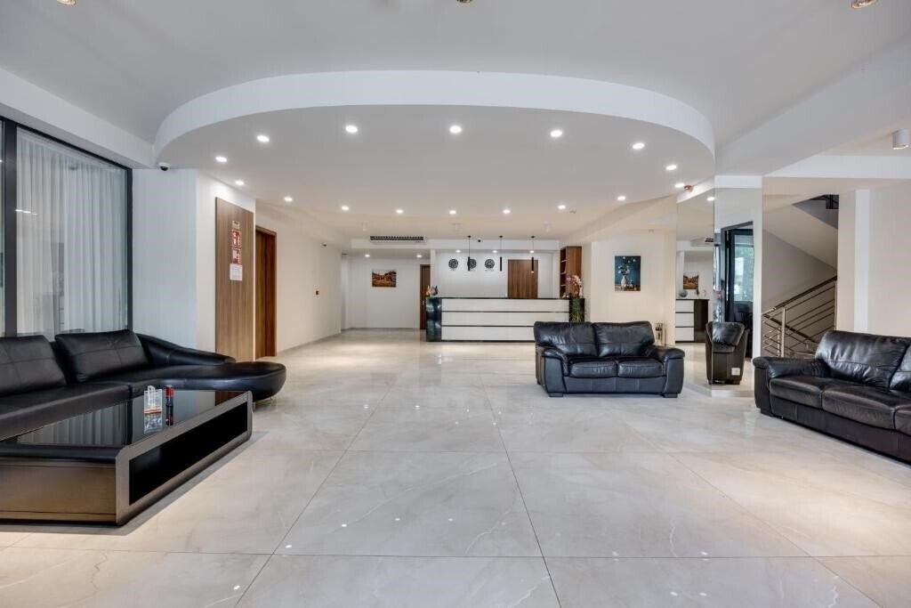 Отель West Hotel 3*