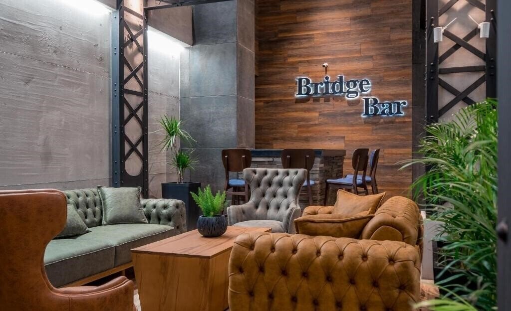 Фото Bridge Boutique Hotel Tbilisi 4*