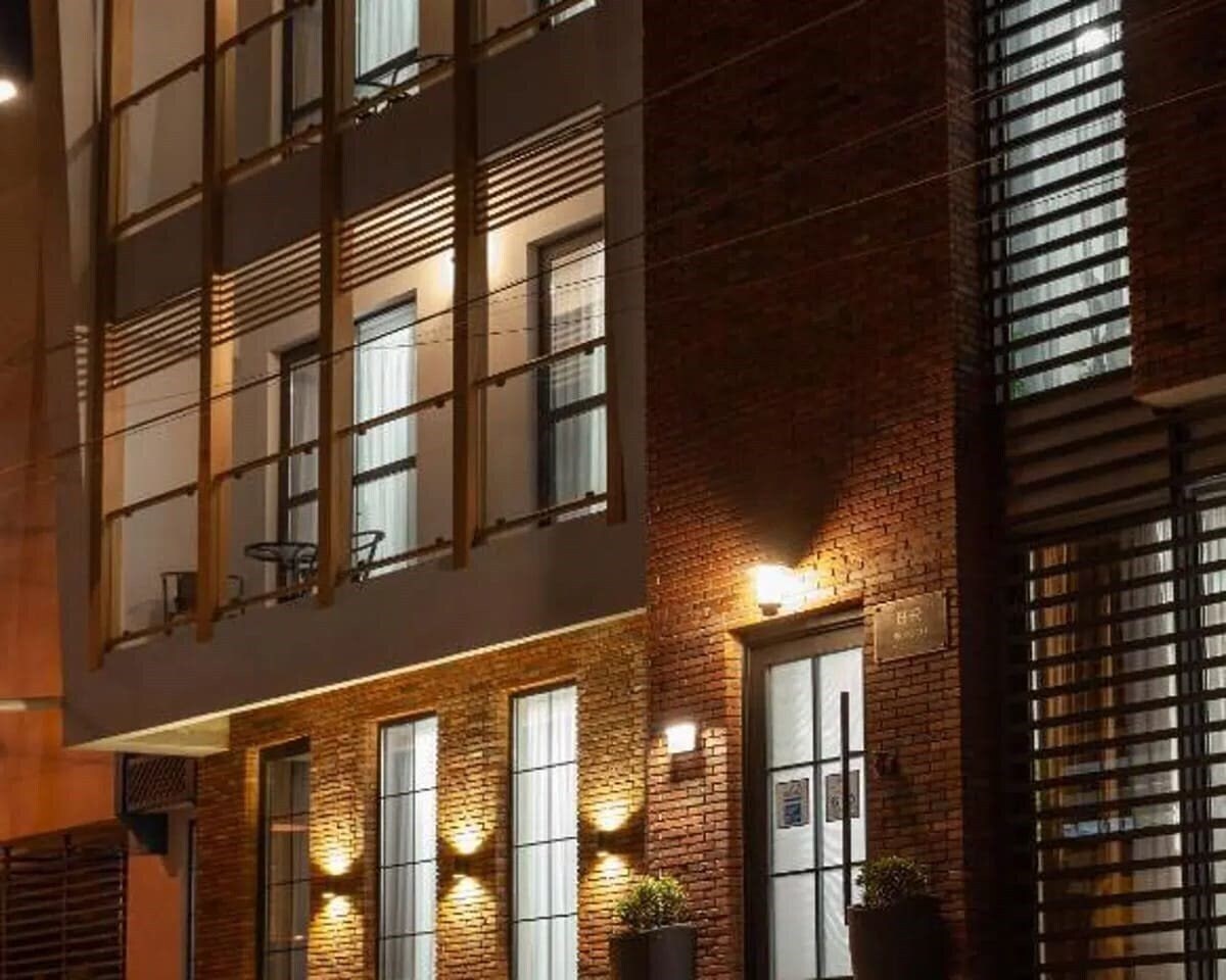 Brooch Hotel 4* фотосуреті