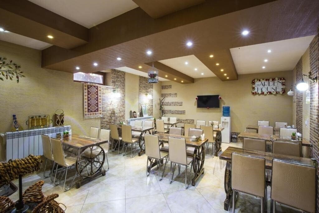 Картинка Hotel Garden House 3*