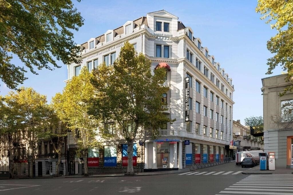 Изображение Tbilisi Chambers Trademark By Whyndham 4*