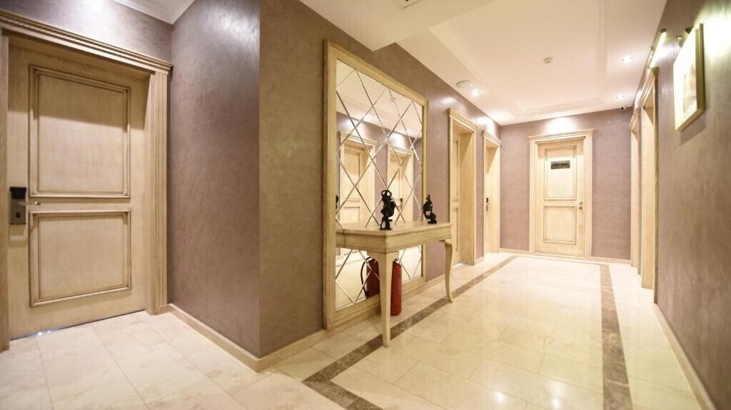 Фото Boutique Hotel Mimino 4*