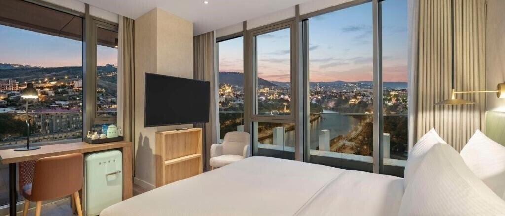 Hilton Garden Inn Tbilisi Riverview 4* қонақ үйі
