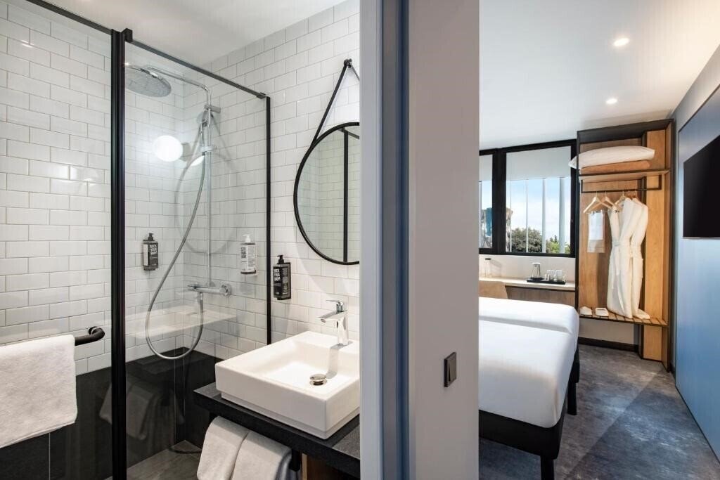 Ibis Tbilisi Airport 4* фотосуреті