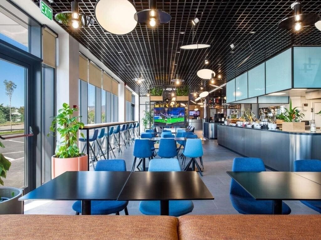 Ibis Tbilisi Airport 4* суреті