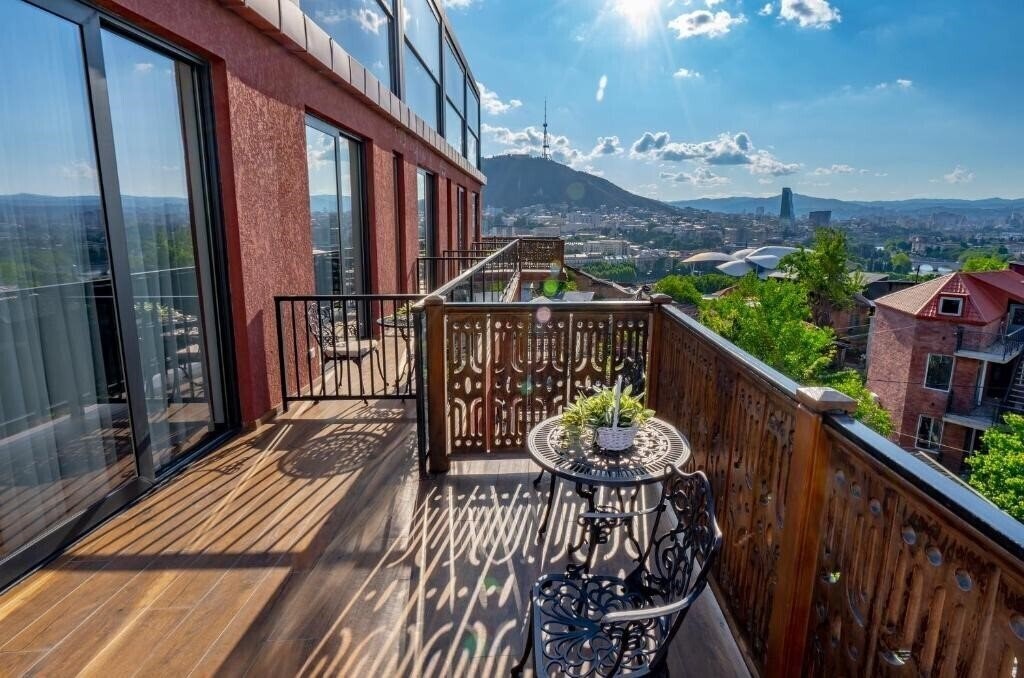 Iris Hotel 4* қонақ үйі