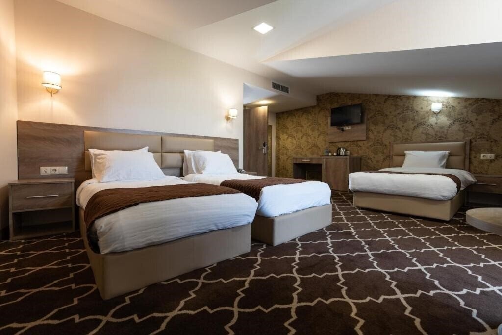 Фото Gallery Inn Old Tbilisi 4*