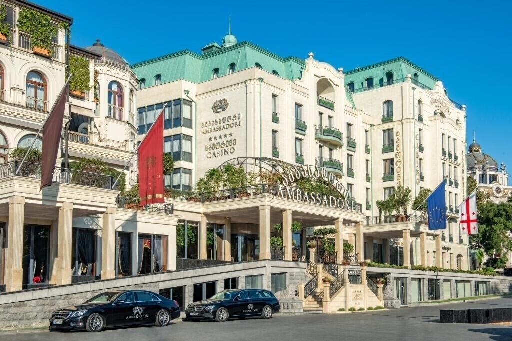 Картинка Ambassador Hotel 4*