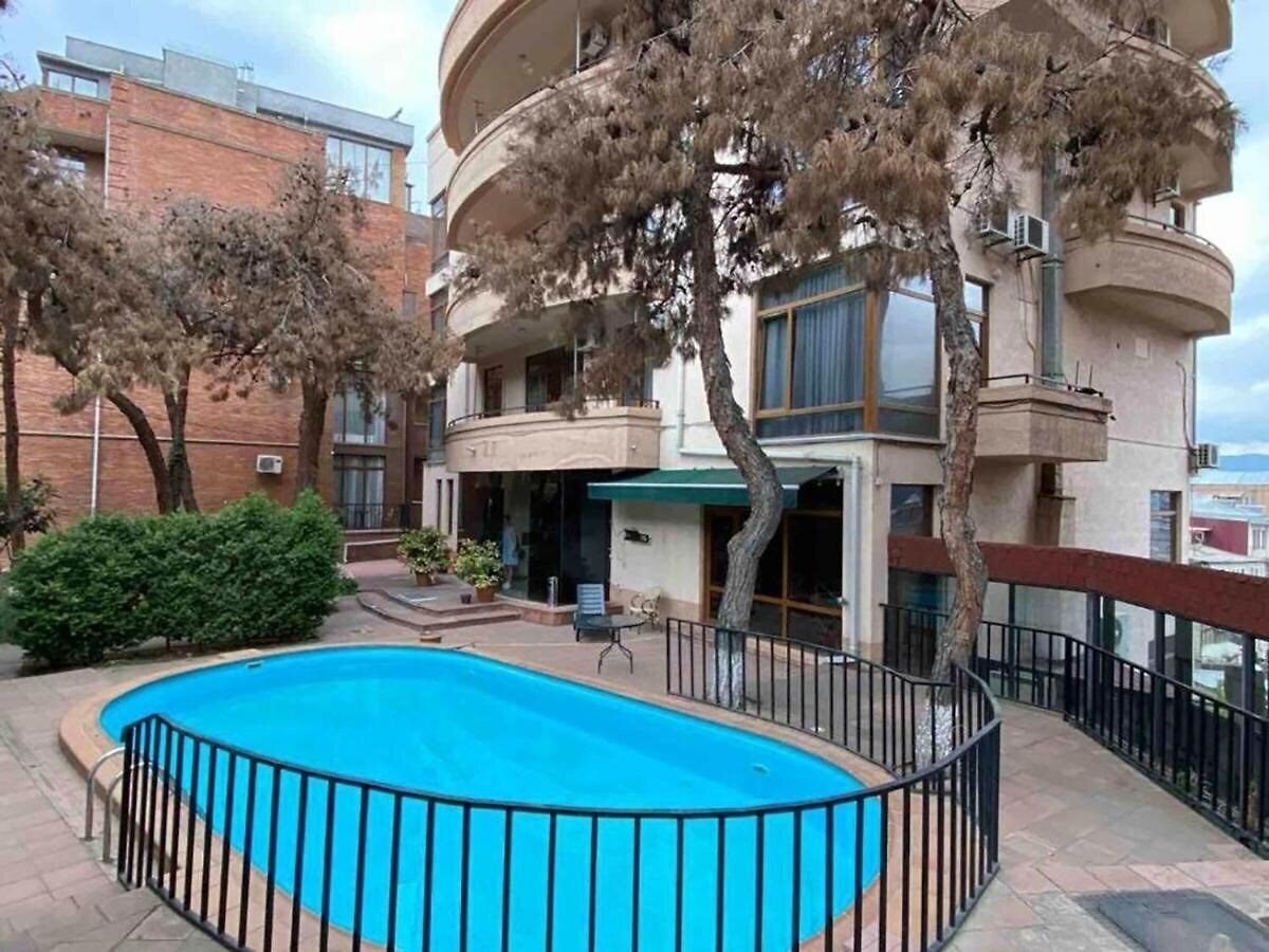 Betsy's 4* қонақ үйі