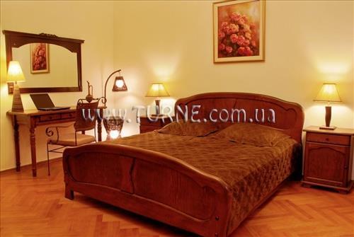 British House 4* фотосуреті