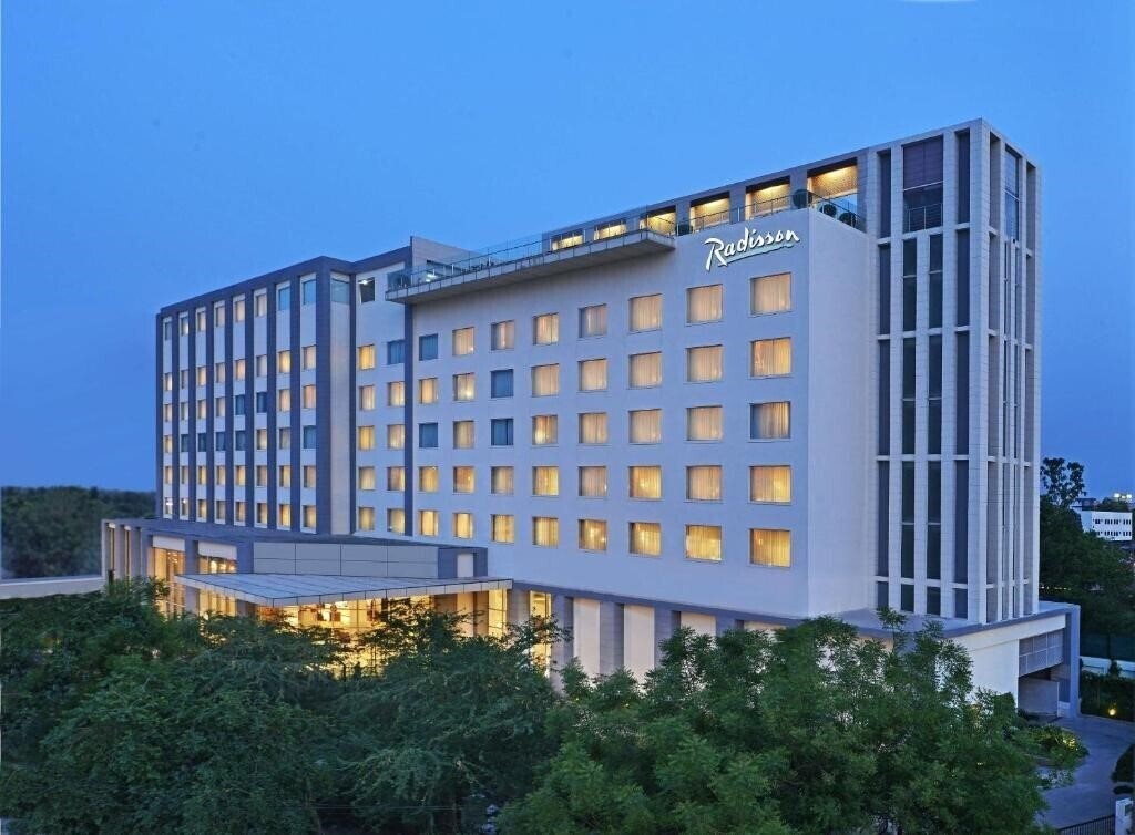 Отель Radisson Blu Agra Taj East Gate 5*