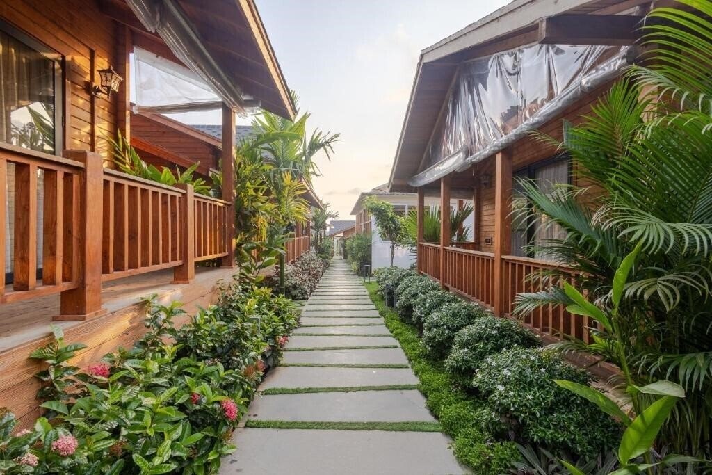 Изображение Foxoso Aaristo Baga Beach Resort 4*