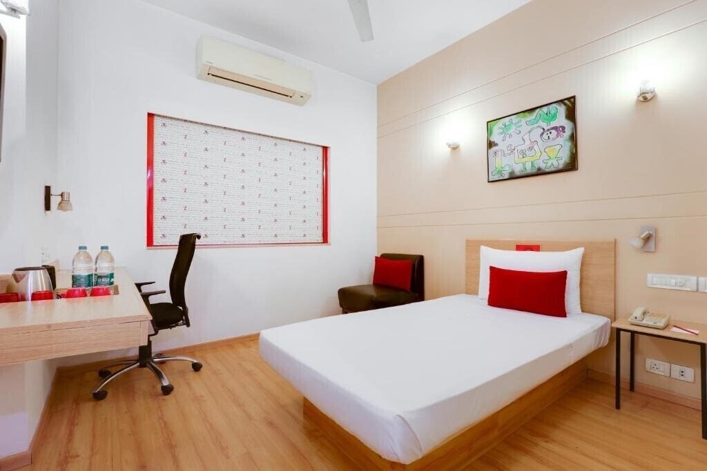 Отель Red Fox Hotel East Delhi 5*