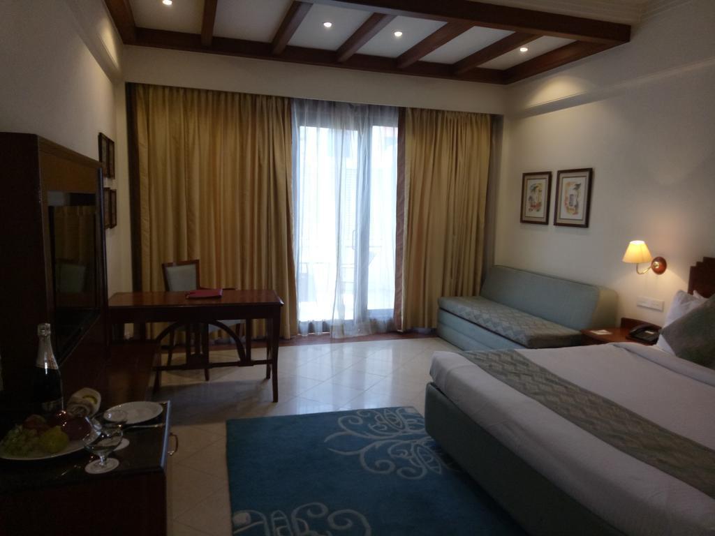 Отель Tivoli Garden Resort 4*