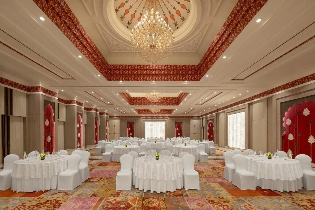 Sheraton New Delhi Hotel 5* суреті