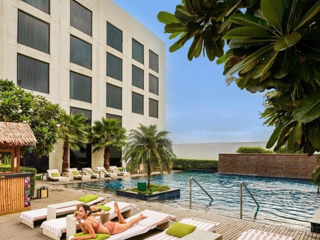 Hotel Pullman New Delhi Aerocity 4* суреті