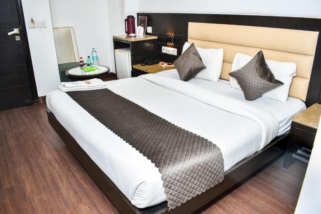 Chanchal Continental 2* суреті