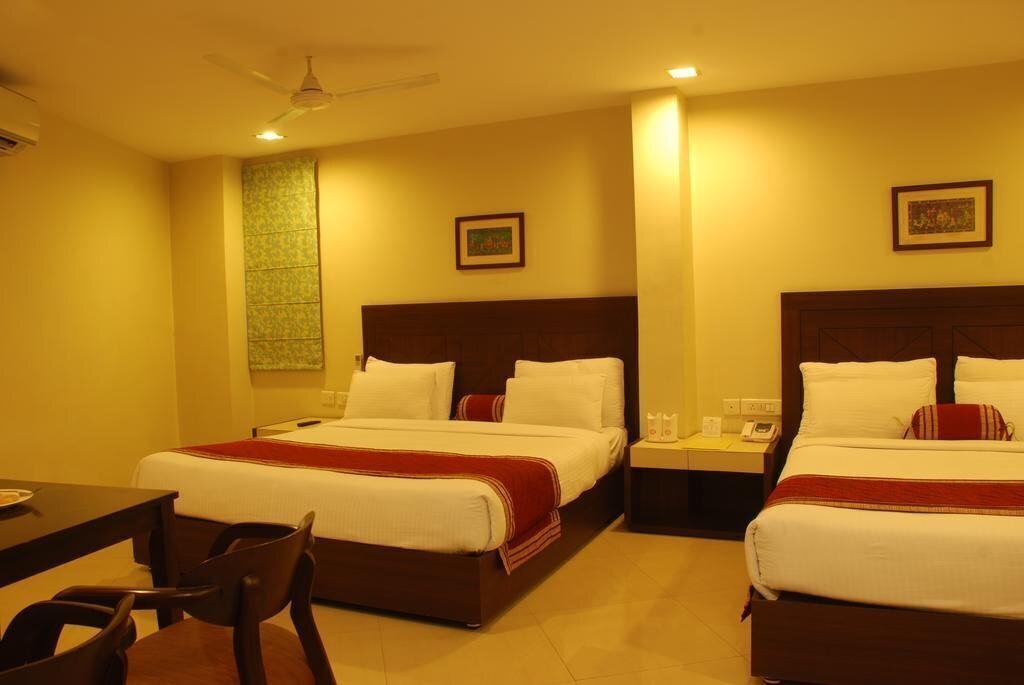 Hotel Classic Diplomat 3* суреті