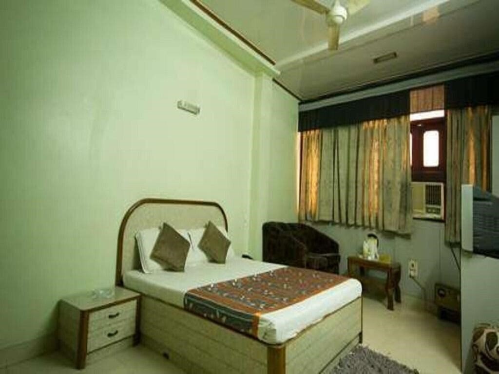 Фото Hotel Woodland Deluxe 2*