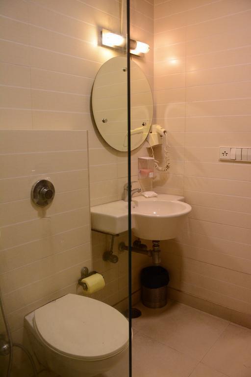 Bill Palace 3* суреті