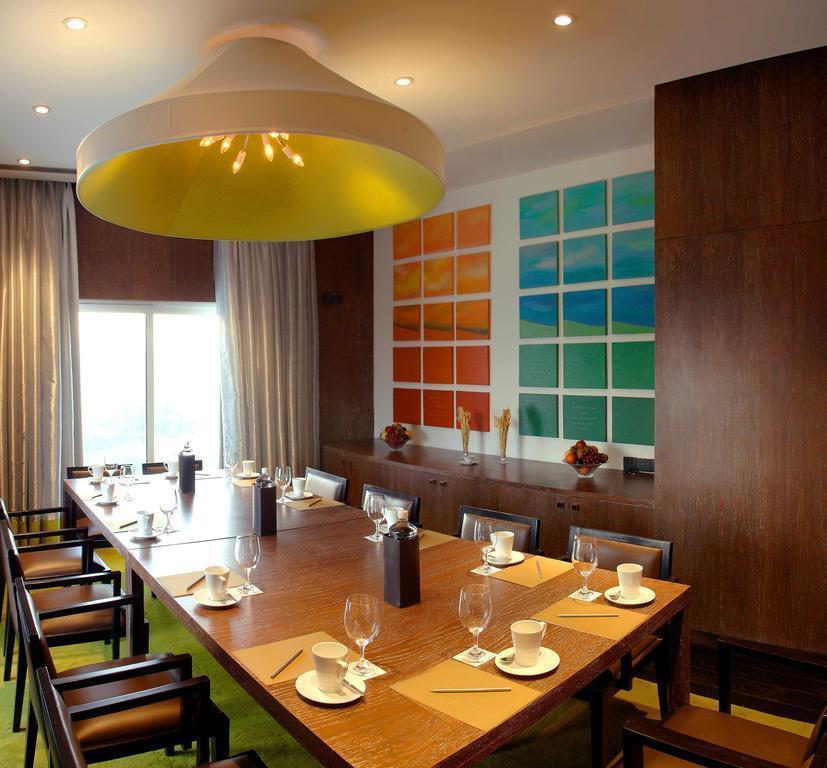 Фото The Park New Delhi 5*