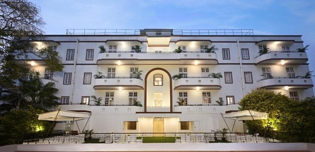 Vivanta By Taj Ambassador 5* фотосуреті