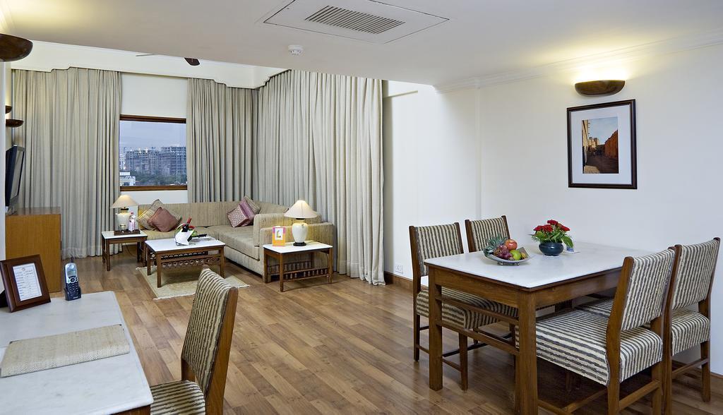 Clarks Amer 5* фотосуреті