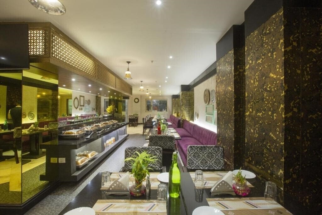 Картинка Vesta Maurya Palace 3*